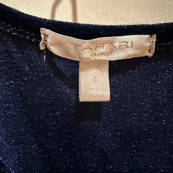 This soft special occasion dress is perfect for any occasion. - Picture 4 of 5